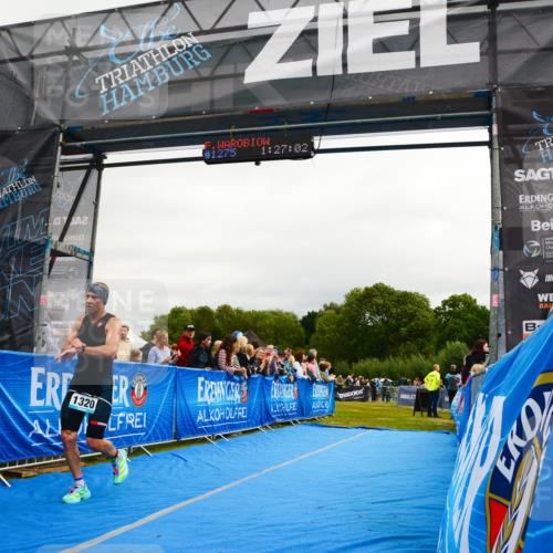 30.08.2026 - Elbe Triathlon Hamburg LAZAROV Photography http://msf.ph/oto/10082284 30.08.2026 11:27:17 Ziel 1320 meine-sportfotos.de