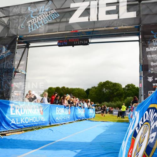 30.08.2026 - Elbe Triathlon Hamburg LAZAROV Photography http://msf.ph/oto/10082320 30.08.2026 11:27:38 Ziel 364, 672, 1074, 1121 meine-sportfotos.de