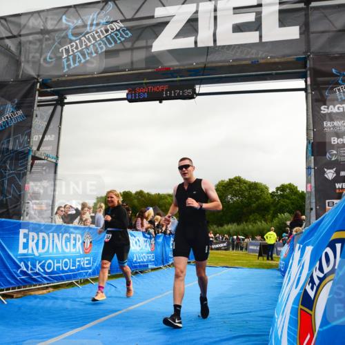 30.08.2026 - Elbe Triathlon Hamburg LAZAROV Photography http://msf.ph/oto/10082336 30.08.2026 11:27:45 Ziel 364, 1074 meine-sportfotos.de