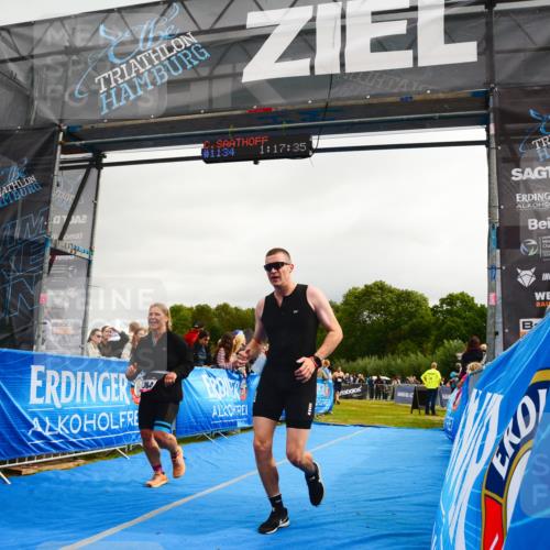 30.08.2026 - Elbe Triathlon Hamburg LAZAROV Photography http://msf.ph/oto/10082337 30.08.2026 11:27:45 Ziel 364, 1074 meine-sportfotos.de