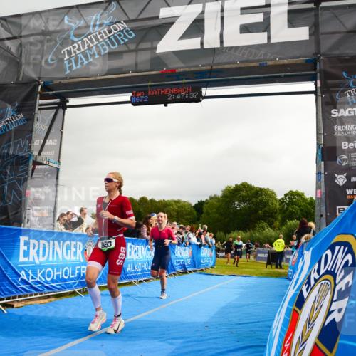 30.08.2026 - Elbe Triathlon Hamburg LAZAROV Photography http://msf.ph/oto/10082346 30.08.2026 11:27:54 Ziel 587, 874, 953, 1065, 1068 meine-sportfotos.de