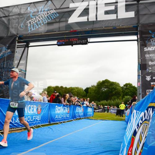 30.08.2026 - Elbe Triathlon Hamburg LAZAROV Photography http://msf.ph/oto/10082423 30.08.2026 11:28:14 Ziel 687 meine-sportfotos.de