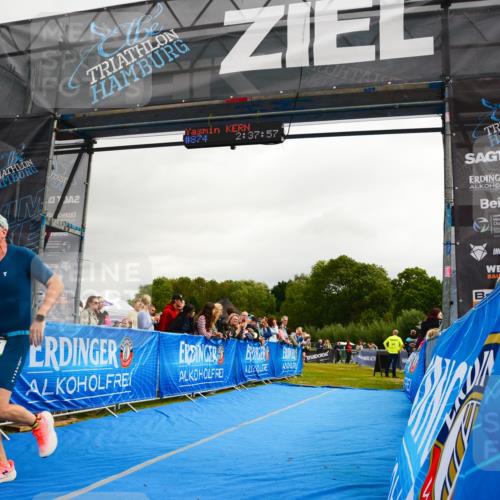 30.08.2026 - Elbe Triathlon Hamburg LAZAROV Photography http://msf.ph/oto/10082425 30.08.2026 11:28:14 Ziel 687 meine-sportfotos.de