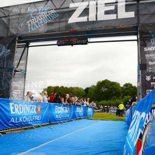 30.08.2026 - Elbe Triathlon Hamburg LAZAROV Photography http://msf.ph/oto/10082429 30.08.2026 11:28:15 Ziel 687 meine-sportfotos.de