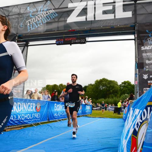 30.08.2026 - Elbe Triathlon Hamburg LAZAROV Photography http://msf.ph/oto/10082454 30.08.2026 11:28:32 Ziel 715, 866, 872, 1206, 1233 meine-sportfotos.de