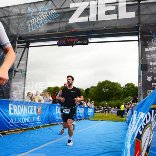 30.08.2026 - Elbe Triathlon Hamburg LAZAROV Photography http://msf.ph/oto/10082457 30.08.2026 11:28:33 Ziel 715, 866, 872, 1206, 1233 meine-sportfotos.de