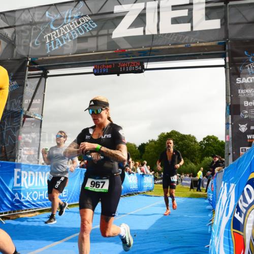 30.08.2026 - Elbe Triathlon Hamburg LAZAROV Photography http://msf.ph/oto/10082517 30.08.2026 11:29:03 Ziel 967, 1033, 1151, 1229, 1322 meine-sportfotos.de