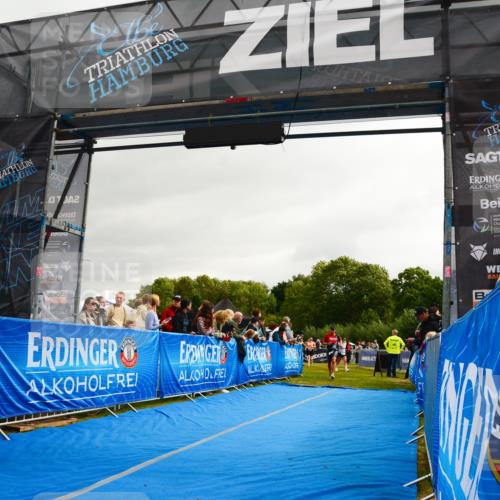 30.08.2026 - Elbe Triathlon Hamburg LAZAROV Photography http://msf.ph/oto/10082529 30.08.2026 11:29:17 Ziel 799, 1280 meine-sportfotos.de