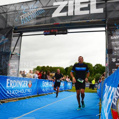 30.08.2026 - Elbe Triathlon Hamburg LAZAROV Photography http://msf.ph/oto/10082544 30.08.2026 11:29:31 Ziel 749, 1078, 1183 meine-sportfotos.de