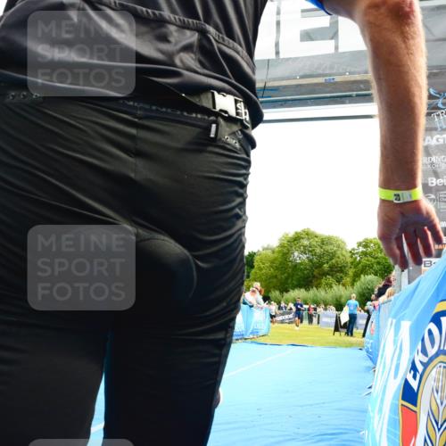 30.08.2026 - Elbe Triathlon Hamburg LAZAROV Photography http://msf.ph/oto/10082553 30.08.2026 11:29:35 Ziel 659, 749, 1078, 1183 meine-sportfotos.de