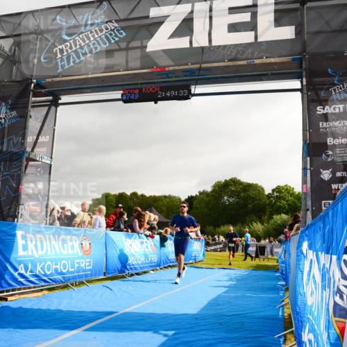 30.08.2026 - Elbe Triathlon Hamburg LAZAROV Photography http://msf.ph/oto/10082590 30.08.2026 11:29:43 Ziel 635, 659 meine-sportfotos.de