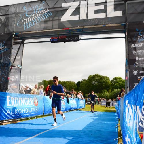 30.08.2026 - Elbe Triathlon Hamburg LAZAROV Photography http://msf.ph/oto/10082604 30.08.2026 11:29:44 Ziel 635, 659, 880 meine-sportfotos.de