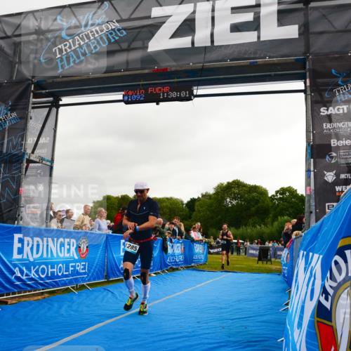 30.08.2026 - Elbe Triathlon Hamburg LAZAROV Photography http://msf.ph/oto/10082690 30.08.2026 11:30:16 Ziel 798, 1081, 1285 meine-sportfotos.de