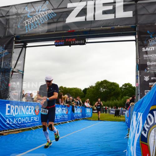30.08.2026 - Elbe Triathlon Hamburg LAZAROV Photography http://msf.ph/oto/10082693 30.08.2026 11:30:16 Ziel 798, 1081, 1285 meine-sportfotos.de