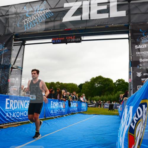 30.08.2026 - Elbe Triathlon Hamburg LAZAROV Photography http://msf.ph/oto/10082706 30.08.2026 11:30:20 Ziel 1081, 1285 meine-sportfotos.de