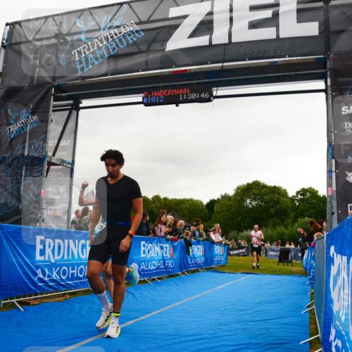 30.08.2026 - Elbe Triathlon Hamburg LAZAROV Photography http://msf.ph/oto/10082723 30.08.2026 11:31:00 Ziel 1018, 1306, 1442 meine-sportfotos.de
