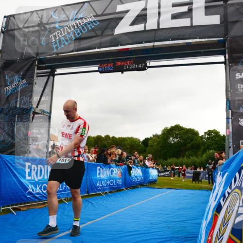 30.08.2026 - Elbe Triathlon Hamburg LAZAROV Photography http://msf.ph/oto/10082747 30.08.2026 11:31:06 Ziel 1018, 1352 meine-sportfotos.de