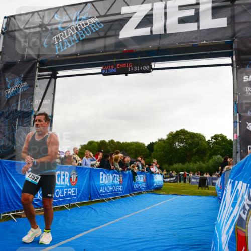 30.08.2026 - Elbe Triathlon Hamburg LAZAROV Photography http://msf.ph/oto/10082756 30.08.2026 11:31:15 Ziel 1352 meine-sportfotos.de