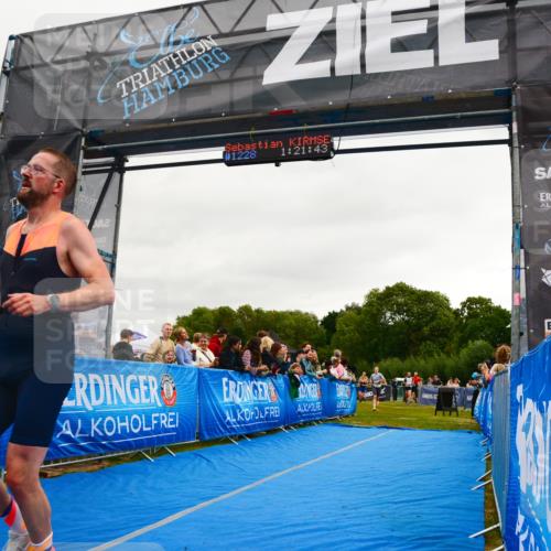 30.08.2026 - Elbe Triathlon Hamburg LAZAROV Photography http://msf.ph/oto/10082768 30.08.2026 11:31:42 Ziel 881, 1228 meine-sportfotos.de