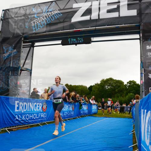 30.08.2026 - Elbe Triathlon Hamburg LAZAROV Photography http://msf.ph/oto/10082770 30.08.2026 11:31:48 Ziel 711, 881, 1308, 1348 meine-sportfotos.de