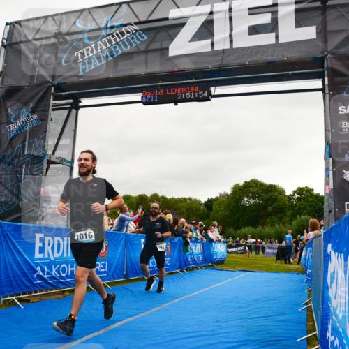 30.08.2026 - Elbe Triathlon Hamburg LAZAROV Photography http://msf.ph/oto/10082809 30.08.2026 11:32:01 Ziel 662, 1016, 1062 meine-sportfotos.de