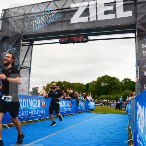 30.08.2026 - Elbe Triathlon Hamburg LAZAROV Photography http://msf.ph/oto/10082812 30.08.2026 11:32:02 Ziel 662, 1016, 1062 meine-sportfotos.de