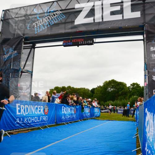 30.08.2026 - Elbe Triathlon Hamburg LAZAROV Photography http://msf.ph/oto/10082824 30.08.2026 11:32:03 Ziel 662, 1016, 1062 meine-sportfotos.de