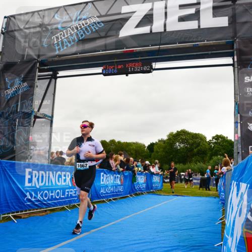 30.08.2026 - Elbe Triathlon Hamburg LAZAROV Photography http://msf.ph/oto/10082830 30.08.2026 11:32:10 Ziel 716, 729, 1026, 1062, 1170 meine-sportfotos.de