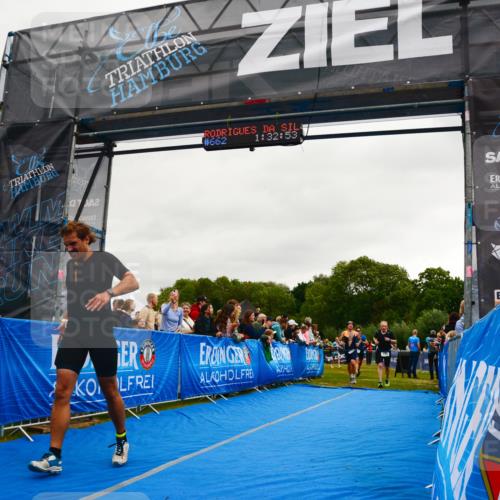 30.08.2026 - Elbe Triathlon Hamburg LAZAROV Photography http://msf.ph/oto/10082846 30.08.2026 11:32:14 Ziel 716, 729, 1026, 1170, 1369 meine-sportfotos.de
