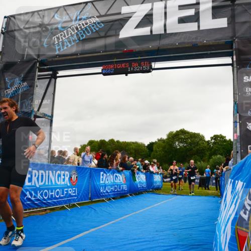 30.08.2026 - Elbe Triathlon Hamburg LAZAROV Photography http://msf.ph/oto/10082850 30.08.2026 11:32:14 Ziel 716, 729, 1026, 1170, 1369 meine-sportfotos.de