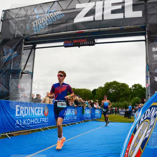 30.08.2026 - Elbe Triathlon Hamburg LAZAROV Photography http://msf.ph/oto/10082869 30.08.2026 11:32:22 Ziel 716, 1369, 1438 meine-sportfotos.de
