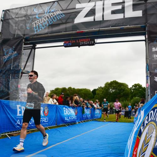 30.08.2026 - Elbe Triathlon Hamburg LAZAROV Photography http://msf.ph/oto/10082923 30.08.2026 11:32:36 Ziel 509, 690, 1051, 1086, 1189 meine-sportfotos.de