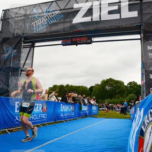 30.08.2026 - Elbe Triathlon Hamburg LAZAROV Photography http://msf.ph/oto/10082999 30.08.2026 11:33:21 Ziel 937, 1136, 1159, 1254 meine-sportfotos.de