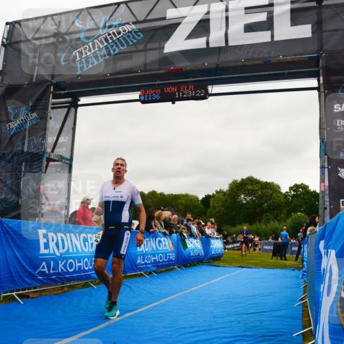 30.08.2026 - Elbe Triathlon Hamburg LAZAROV Photography http://msf.ph/oto/10083023 30.08.2026 11:33:29 Ziel 843, 937, 1126, 1254, 1313 meine-sportfotos.de