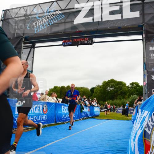 30.08.2026 - Elbe Triathlon Hamburg LAZAROV Photography http://msf.ph/oto/10083044 30.08.2026 11:33:36 Ziel 843, 1126, 1289, 1313 meine-sportfotos.de