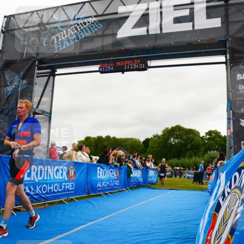 30.08.2026 - Elbe Triathlon Hamburg LAZAROV Photography http://msf.ph/oto/10083055 30.08.2026 11:33:38 Ziel 843, 1126, 1289, 1313 meine-sportfotos.de