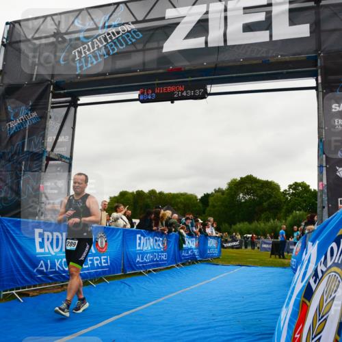 30.08.2026 - Elbe Triathlon Hamburg LAZAROV Photography http://msf.ph/oto/10083065 30.08.2026 11:33:42 Ziel 1289 meine-sportfotos.de