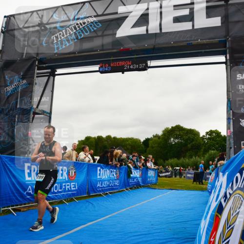 30.08.2026 - Elbe Triathlon Hamburg LAZAROV Photography http://msf.ph/oto/10083067 30.08.2026 11:33:42 Ziel 1289 meine-sportfotos.de