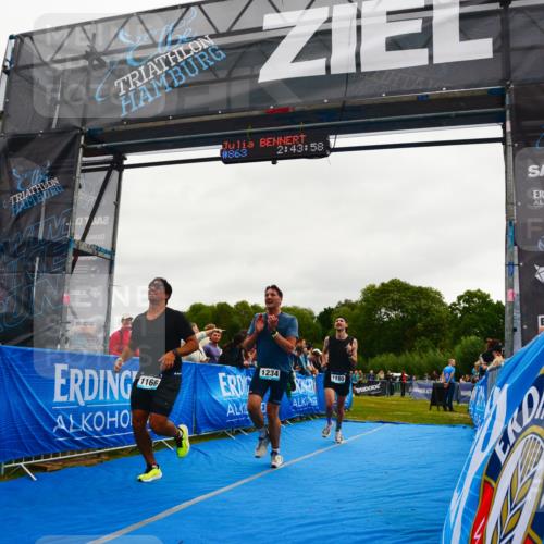 30.08.2026 - Elbe Triathlon Hamburg LAZAROV Photography http://msf.ph/oto/10083108 30.08.2026 11:34:05 Ziel 1166, 1180, 1234, 1452 meine-sportfotos.de