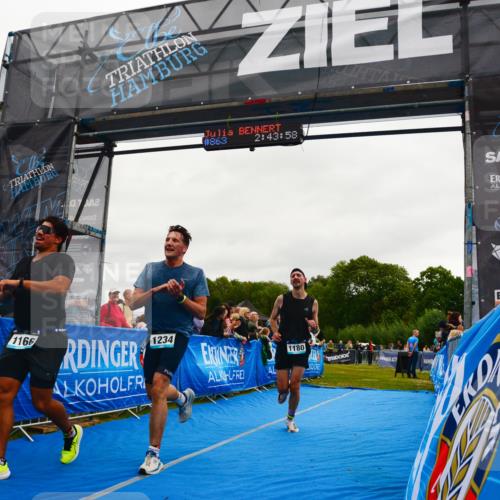 30.08.2026 - Elbe Triathlon Hamburg LAZAROV Photography http://msf.ph/oto/10083116 30.08.2026 11:34:05 Ziel 1166, 1180, 1234, 1452 meine-sportfotos.de