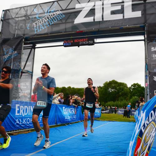 30.08.2026 - Elbe Triathlon Hamburg LAZAROV Photography http://msf.ph/oto/10083117 30.08.2026 11:34:05 Ziel 1166, 1180, 1234, 1452 meine-sportfotos.de