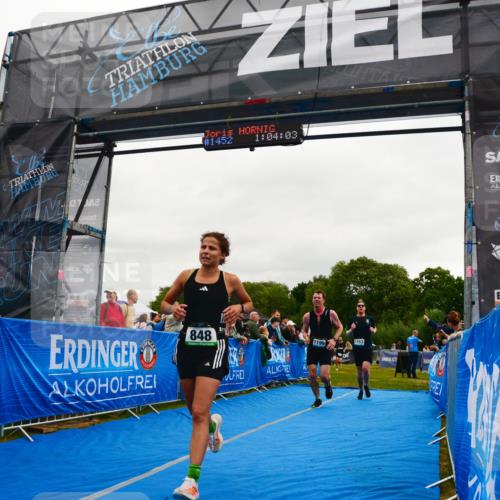 30.08.2026 - Elbe Triathlon Hamburg LAZAROV Photography http://msf.ph/oto/10083135 30.08.2026 11:34:19 Ziel 848, 1149, 1153, 1199 meine-sportfotos.de
