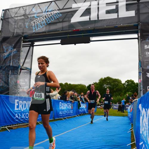 30.08.2026 - Elbe Triathlon Hamburg LAZAROV Photography http://msf.ph/oto/10083139 30.08.2026 11:34:19 Ziel 848, 1149, 1153, 1199 meine-sportfotos.de