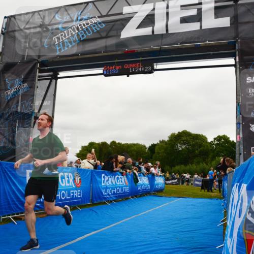 30.08.2026 - Elbe Triathlon Hamburg LAZAROV Photography http://msf.ph/oto/10083197 30.08.2026 11:34:40 Ziel 1034, 1090, 1141 meine-sportfotos.de