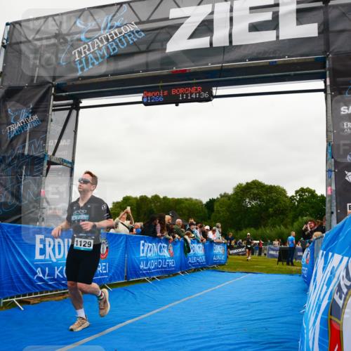 30.08.2026 - Elbe Triathlon Hamburg LAZAROV Photography http://msf.ph/oto/10083231 30.08.2026 11:34:53 Ziel 578, 903, 1129, 1157, 1441 meine-sportfotos.de
