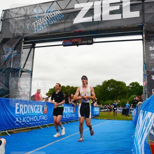 30.08.2026 - Elbe Triathlon Hamburg LAZAROV Photography http://msf.ph/oto/10083251 30.08.2026 11:35:02 Ziel 578, 903, 1213, 1230, 1441 meine-sportfotos.de
