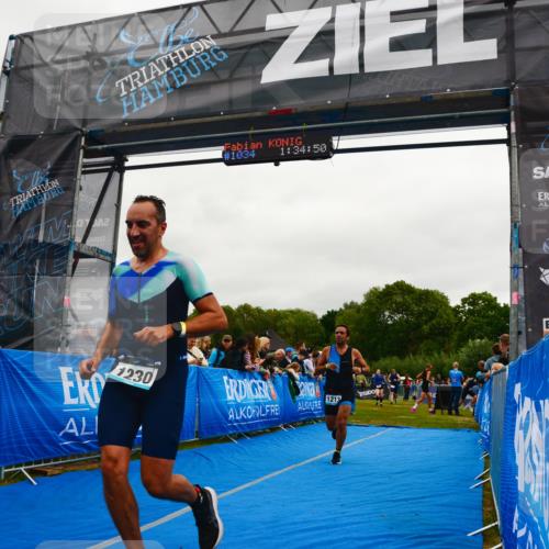 30.08.2026 - Elbe Triathlon Hamburg LAZAROV Photography http://msf.ph/oto/10083272 30.08.2026 11:35:07 Ziel 1213, 1230 meine-sportfotos.de