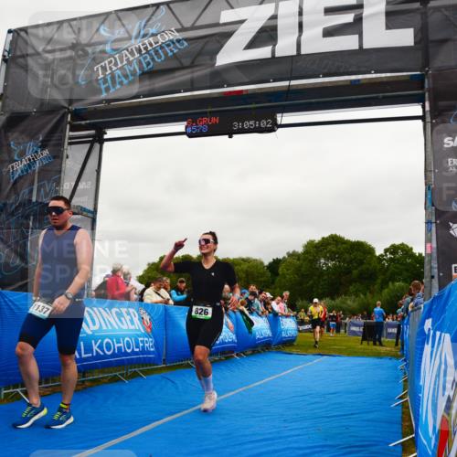 30.08.2026 - Elbe Triathlon Hamburg LAZAROV Photography http://msf.ph/oto/10083297 30.08.2026 11:35:18 Ziel 780, 826, 1137, 1318 meine-sportfotos.de