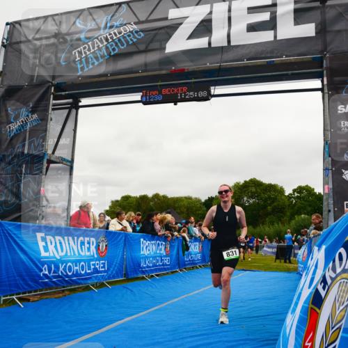 30.08.2026 - Elbe Triathlon Hamburg LAZAROV Photography http://msf.ph/oto/10083322 30.08.2026 11:35:29 Ziel 831, 1177, 1237 meine-sportfotos.de