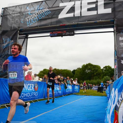 30.08.2026 - Elbe Triathlon Hamburg LAZAROV Photography http://msf.ph/oto/10083341 30.08.2026 11:35:34 Ziel 961, 1177, 1237 meine-sportfotos.de